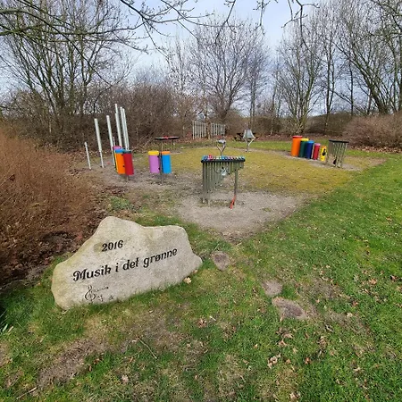 Karlskovhuset Give
